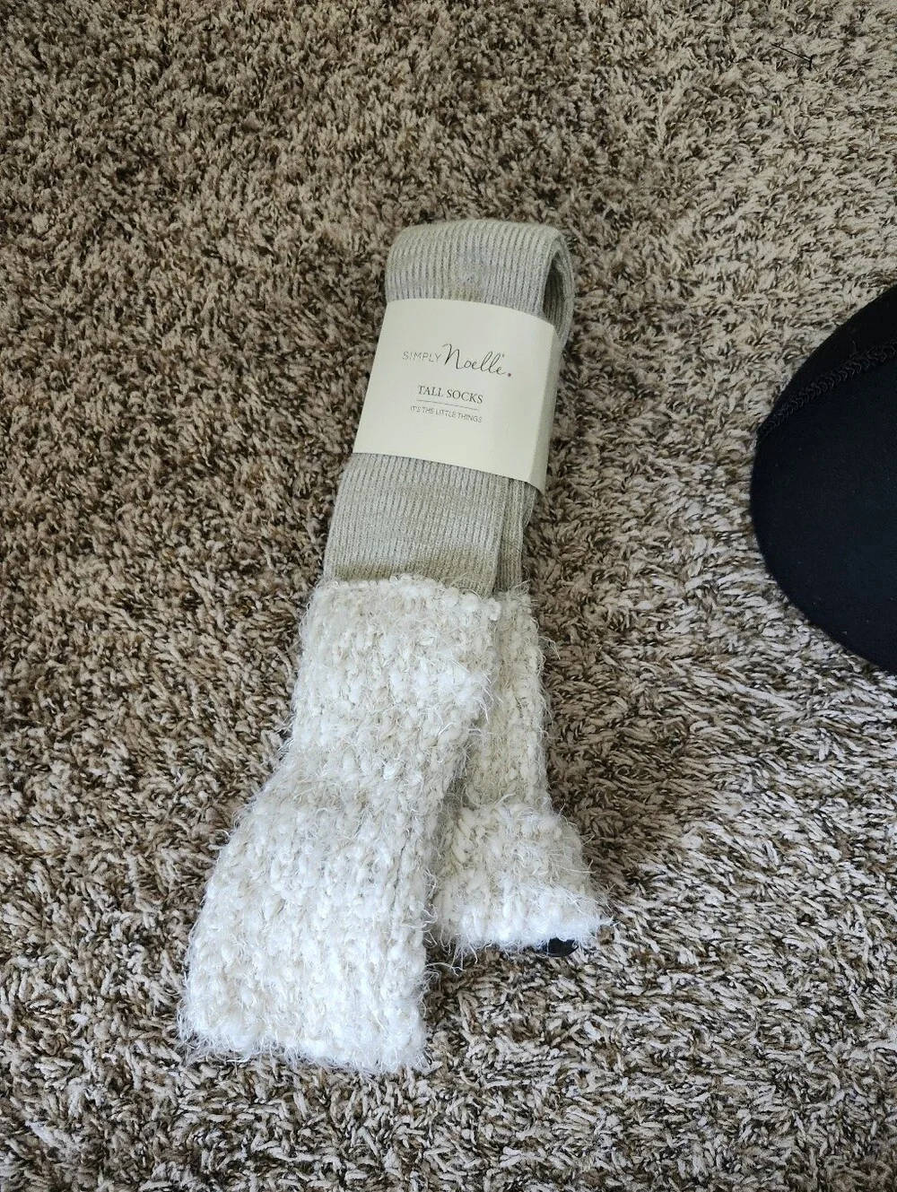 Simply Noelle Tall Fuzzy Knit Socks - Light Gray & White